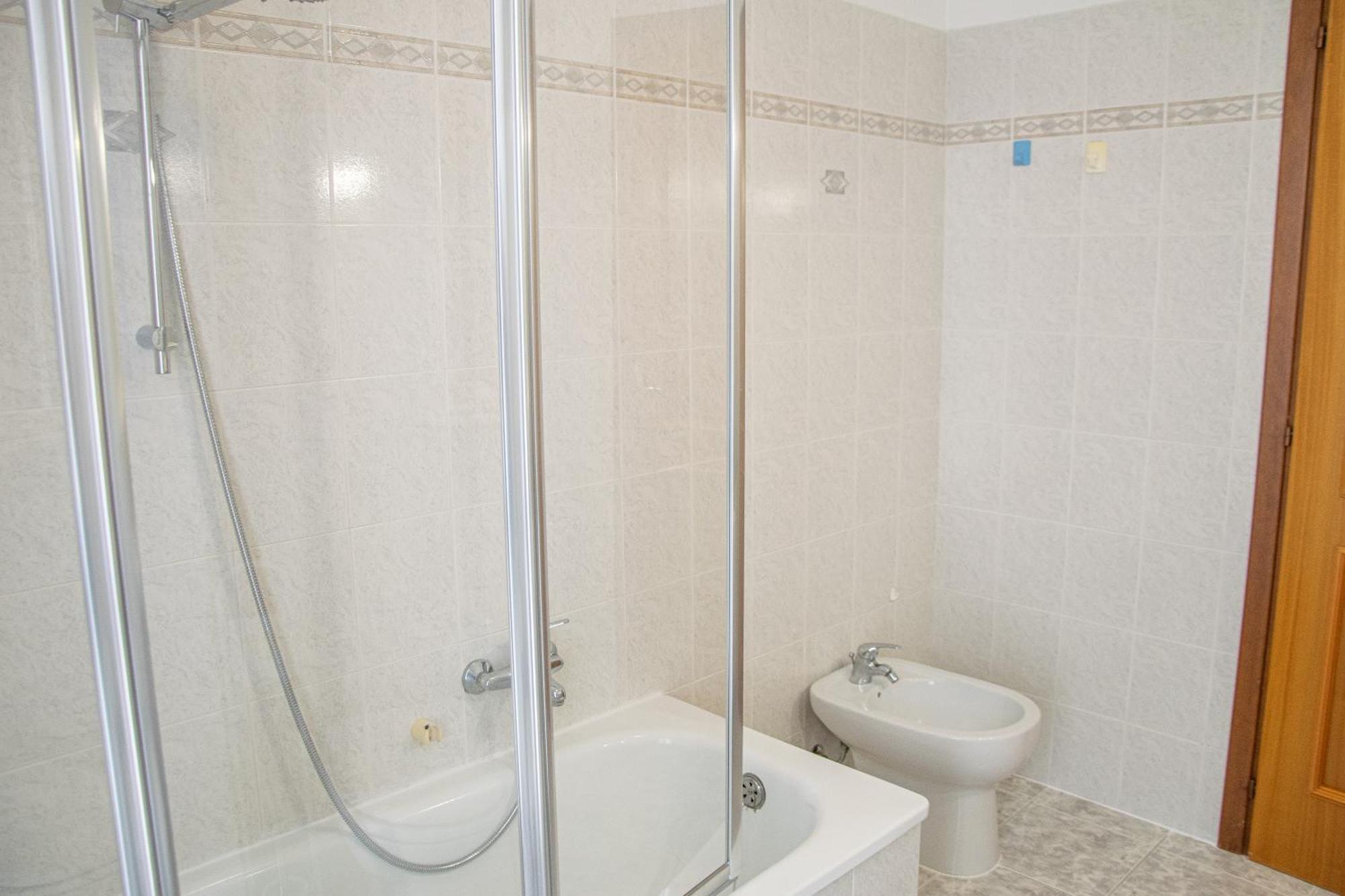 Budget Beds ألغيرو المظهر الخارجي الصورة
